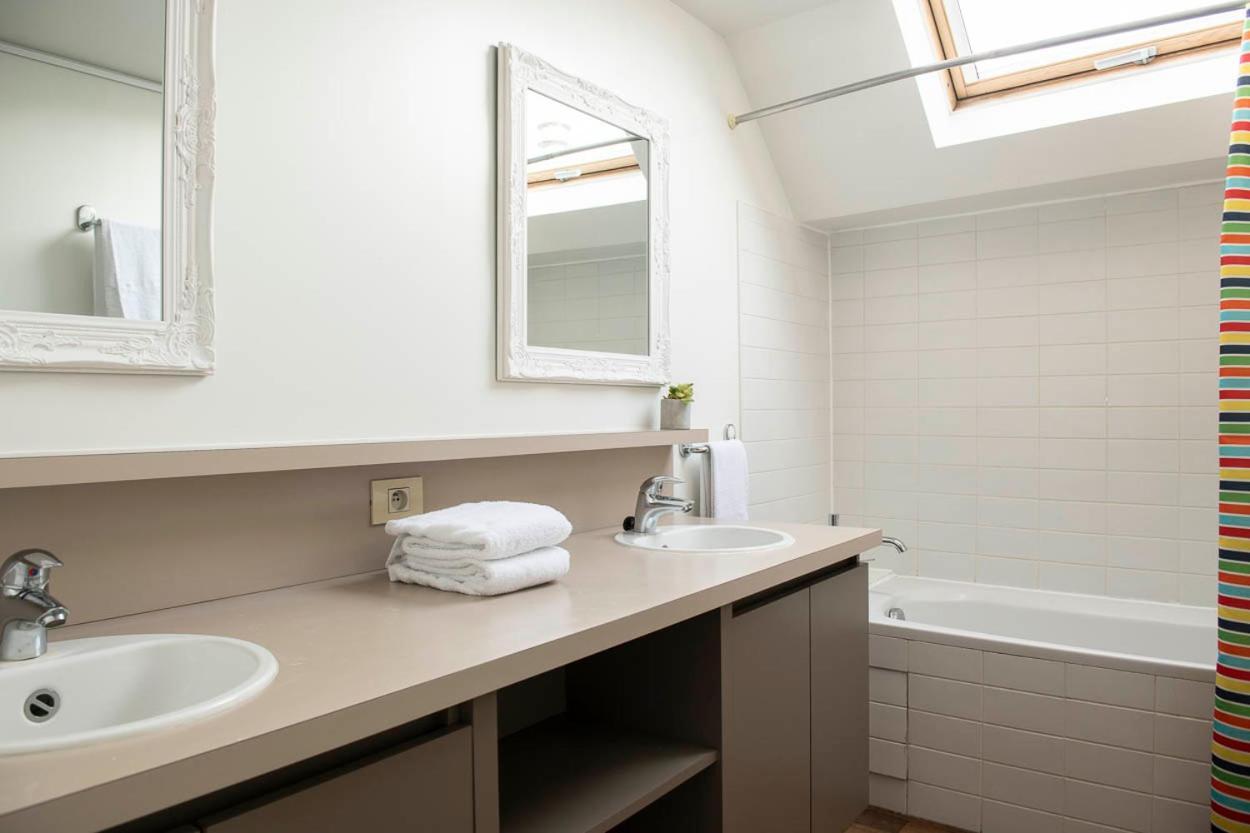 Beautiful Center In Near Medieval Castle Apartment